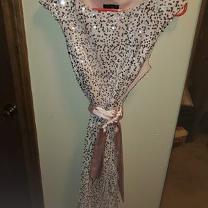 Sweet pink sequined dress